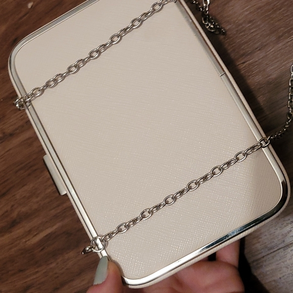 Ivory clutch purse - Picture 7 of 7